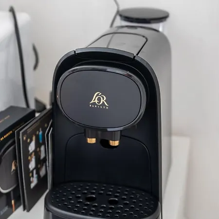 Lumineux Et Fonctionnel דירה